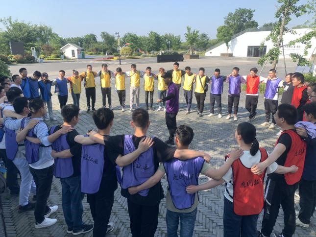 “激情挑戰(zhàn)，同心同行，熔煉團(tuán)隊，共創(chuàng)未來” 亨通智能第三屆拓展訓(xùn)練圓滿成功(圖6)